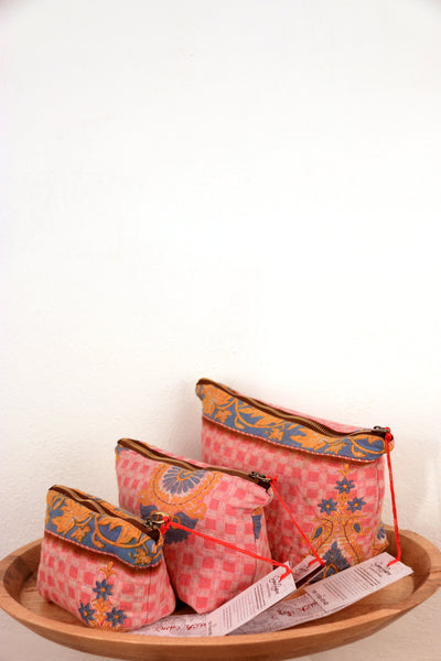 Pinki Pouch