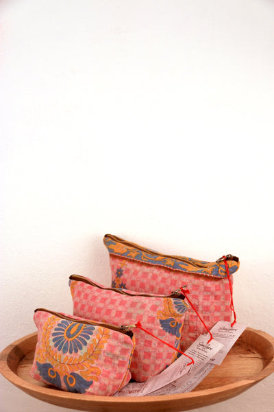 Pinki Pouch